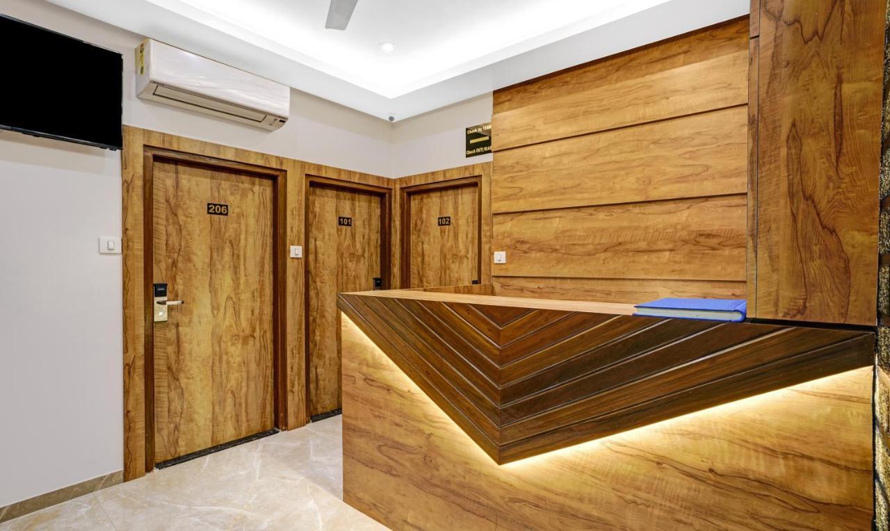 Itsy Hotels Heraa International Mumbai Exterior photo