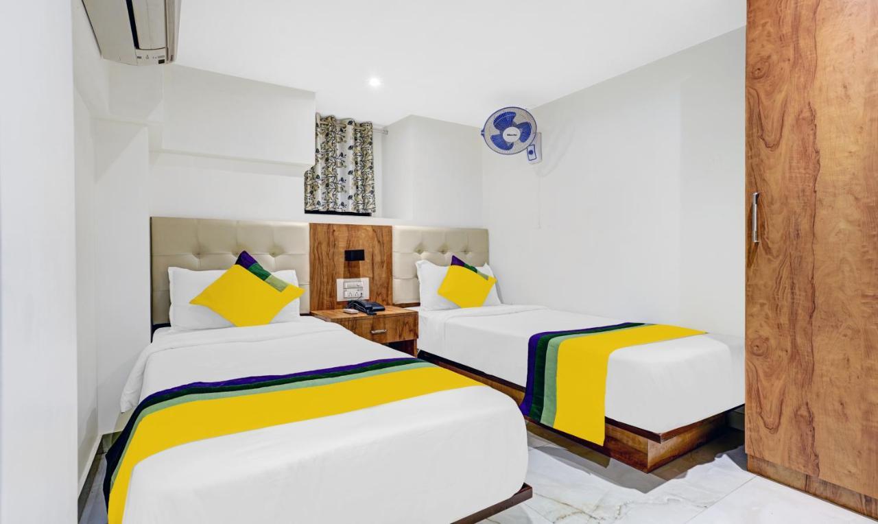 Itsy Hotels Heraa International Mumbai Exterior photo